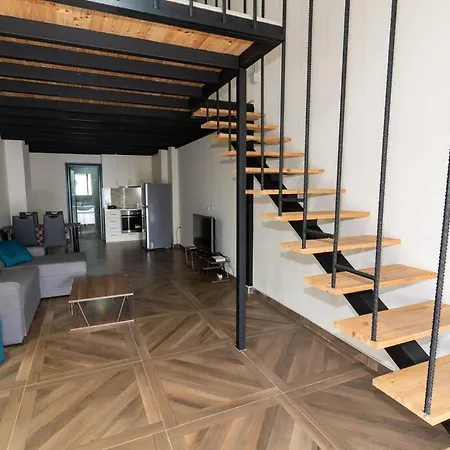 Urban Loft W/ Beachview Wi-fi Ac