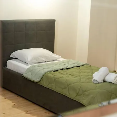 Urban Loft W/ Beachview Wi-fi Ac شقة *
