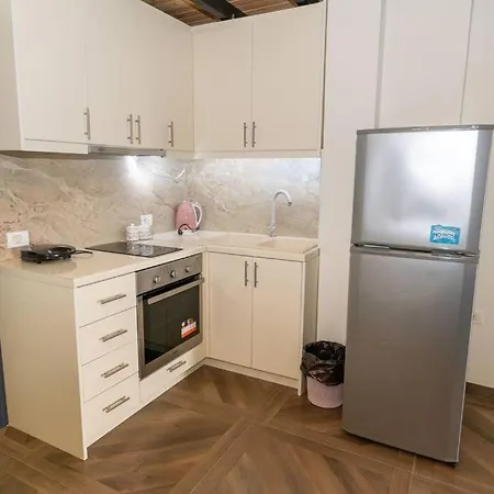 Urban Loft W/ Beachview Wi-fi Ac * Saranda